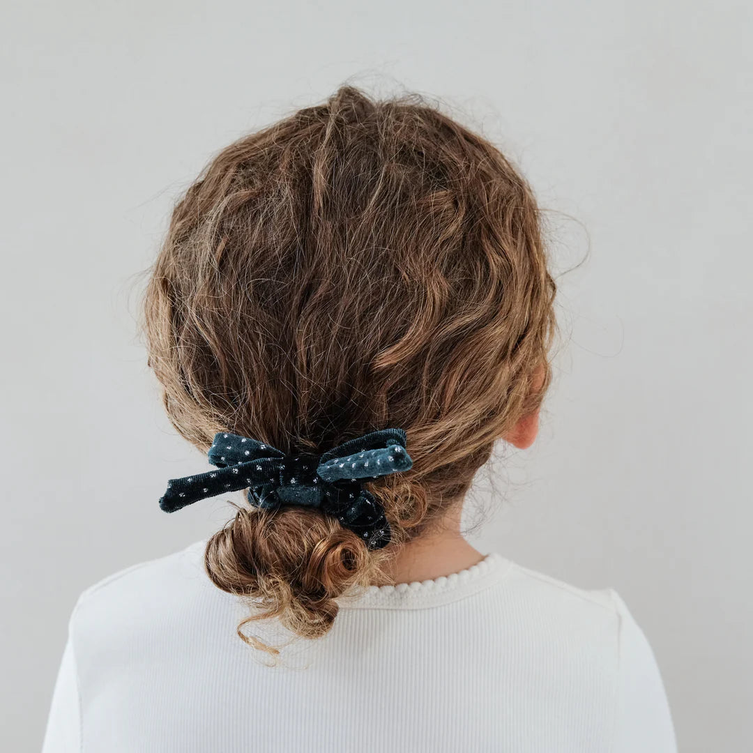Christmas velvet bow scrunchies ✅