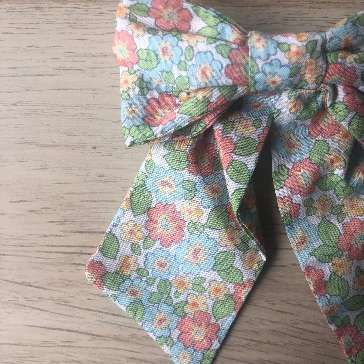 HAIR BOW