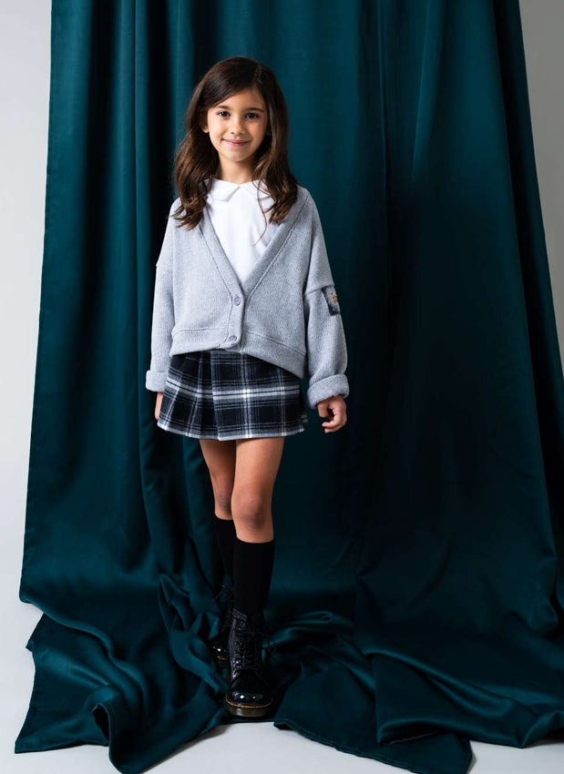 AW 25 COLLEGE