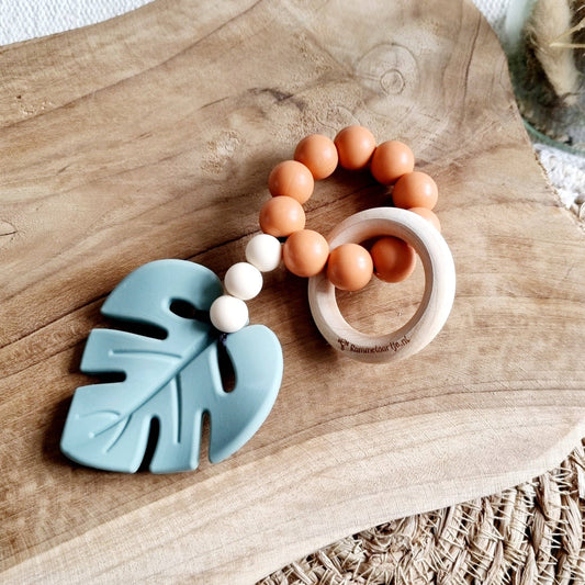 Leaf Teether - Salvia/Beige/Cognac