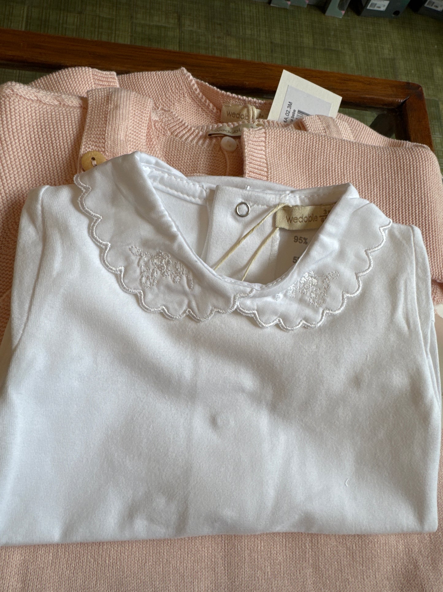 Round neck body