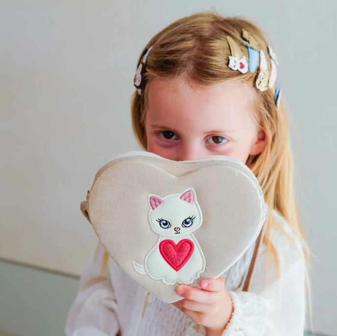 🎀 AI26/27 Kitty heart bag M.L
