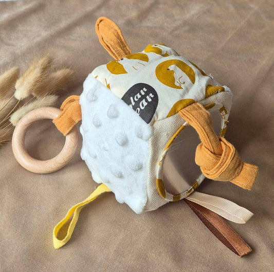 Simpatico cubo di attività in morbido peluche per bambini