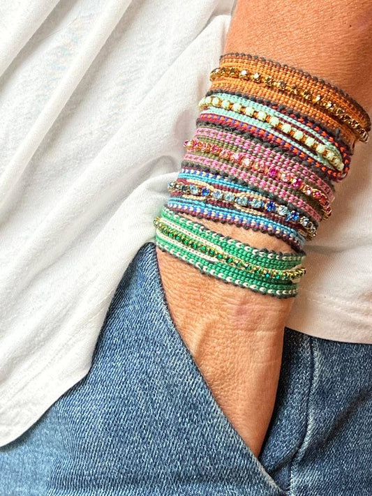 Bracciale in tessuto IKAT con strass
